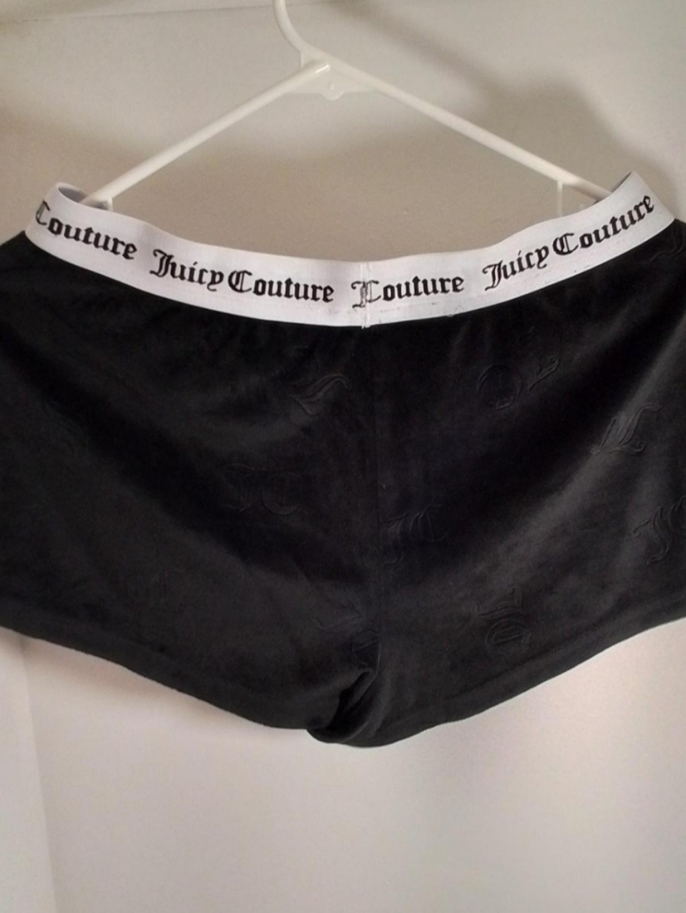 2 Pack Juicy Couture Pink & Black Soft Shorts 🛍 - Picture 5 of 8